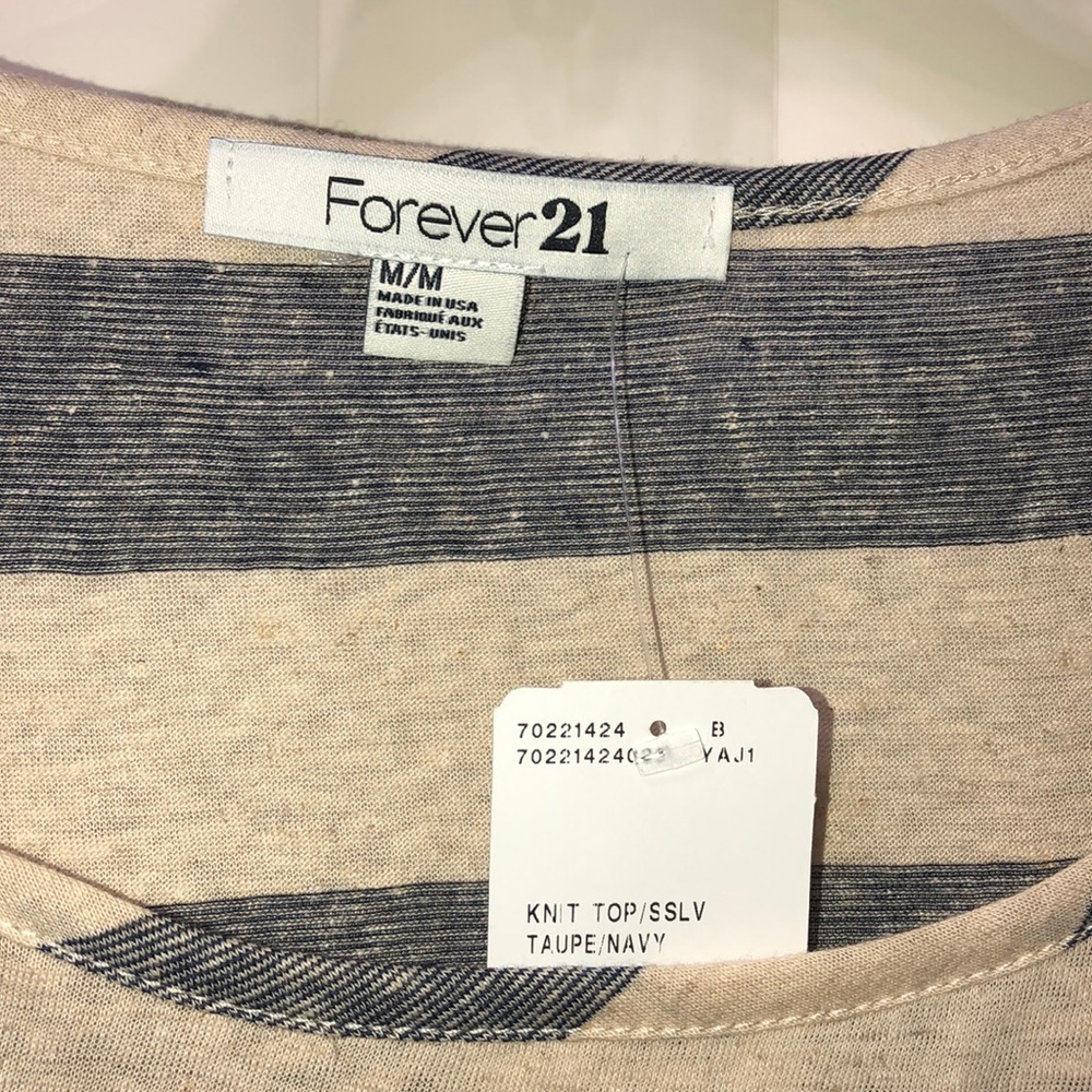 Blouse - Picture 2 of 3